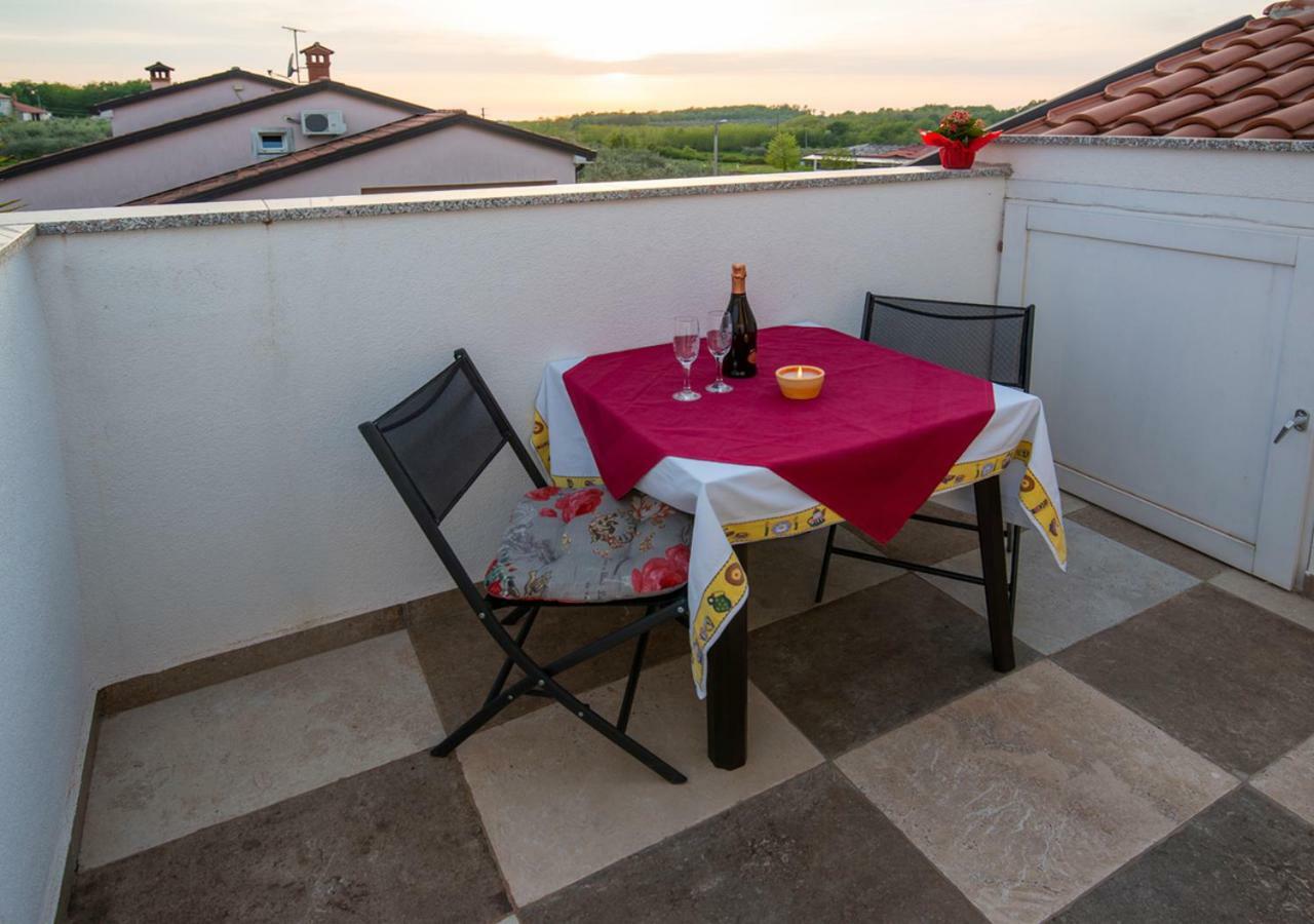 Apartment Analaura Умаг Екстер'єр фото
